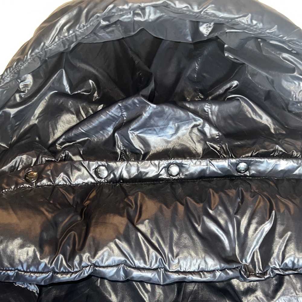Reposhed Black Puffer Jacket for Kids - Picture 13 of 13